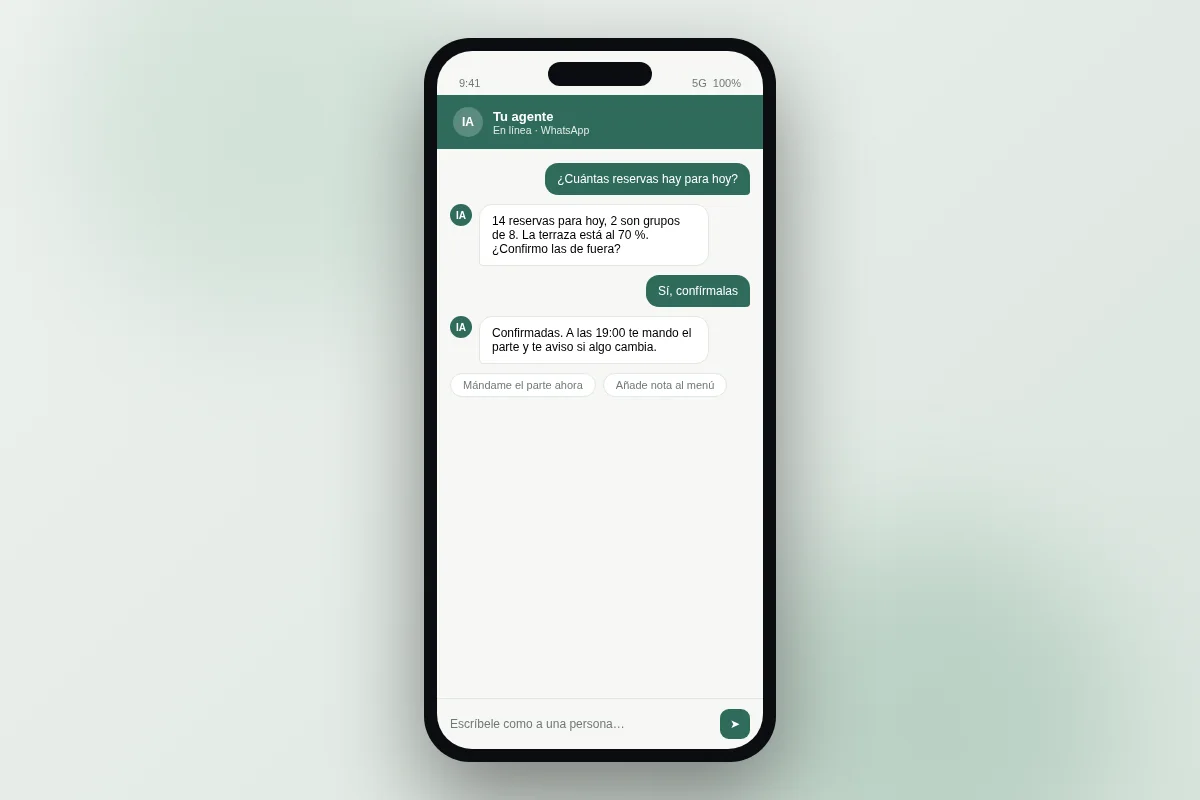 En el móvil — gestiona tu web desde donde estés.